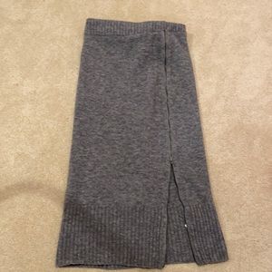 Banana republic merino wool stretch pencil zipper skirt XS can fit S & M